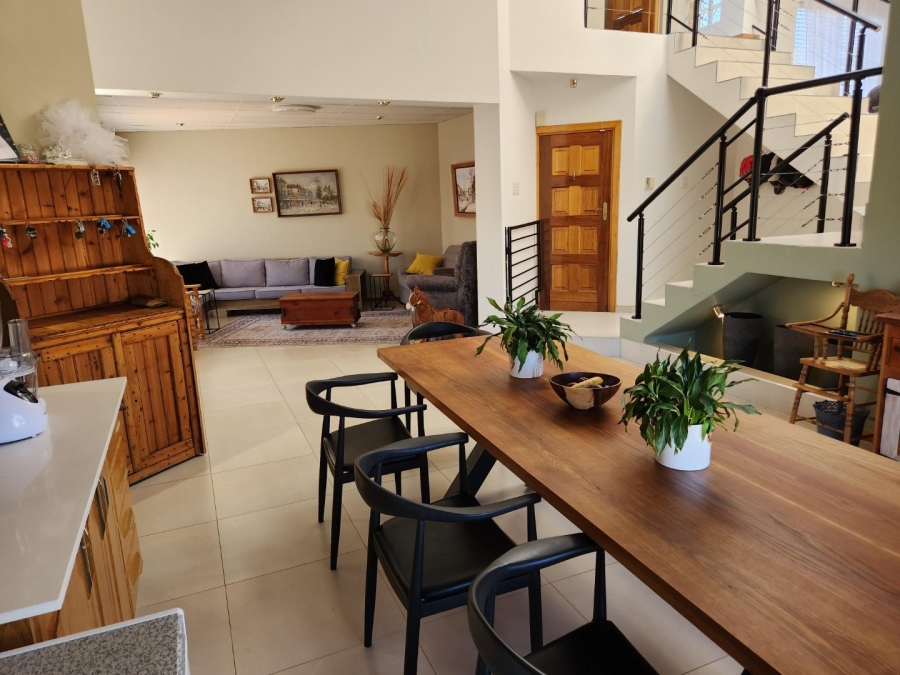 3 Bedroom Property for Sale in Pentagon Park Free State